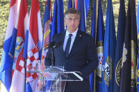 Plenković: Piloti će biti zaštićeni, a odnos Srbije i Hrvetske je drugo