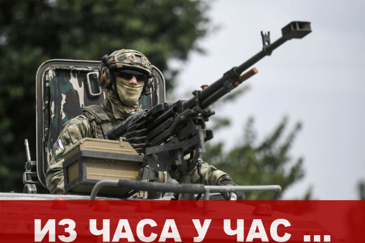 Vojnik Oružanih snaga Rusije u selu Oleksandrovka, Hersonska oblast, avgust 2022