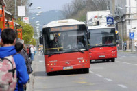 Olakšica za školarce u Adi: Podijeljene karte za besplatan prevoz