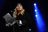 Мадона признала да жали што се удавала
