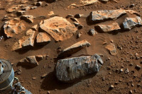 Ровер пронашао органску материју у кратеру Језеро