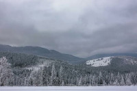 U većini predjela kišovito, na planinama prvi snijeg