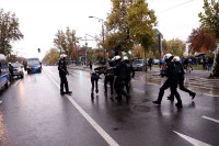 Više od 60 uhapšenih, povrijeđeno 10 policajaca, završnica Evroprajda na Tašmajdanu