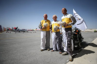 Trojica Turaka i u osmoj deceniji uživaju u padobranskim skokovima FOTO