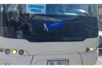 U Peći napadnut autobus sa Srbima