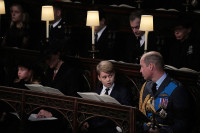 Принц Џорџ поручио: "Мој тата ће бити краљ, боље да пазиш"