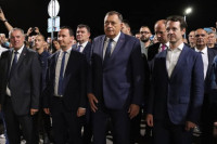 Filip Karađorđević poželio sreću Dodiku na izborima