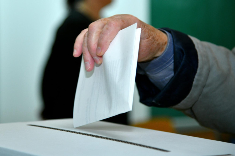 Pomoć prilikom glasanja moguća samo uz dokaz - Glas Srpske
