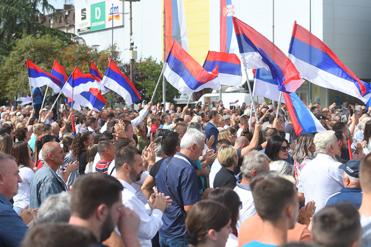 Dan srpskog jedinstva, slobode i nacionalne zastave