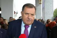 Dodik čestitao Siju 73 godine od osnivanja Kine