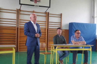 Sokolac: Lokalna uprava i osnovci pomažu Srbe na Kosovu i Metohiji