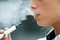 Зашто ће у Лондону труднице добијати бесплатне е-цигарете