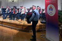 Оркестар хармоника из Угљевика одушевио публику у Бечу