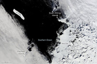 Највећи ледени бријег на свијету плови према екватору