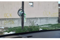 Grafiti “UČK” ponovo osvanuli u naselju u Kosovskoj Mitrovici