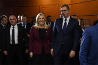 Cvijanovićeva se sastala sa Vučićem u Tirani