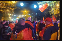 Počeo protest crnogorske opozicije na platou ispred Skupštine