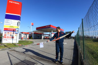 Jednočasovnim zatvaranjem pumpi u Hrvatskoj upozorili na nestašicu