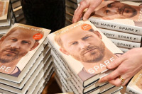 Memoari princa Harija najbrže prodavana publicistička knjiga ikada