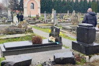 Uništen veliki broj spomenika na srpskom pravoslavnom groblju u Vukovaru