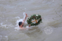 U Banjaluci samo jedan plivao za Časni krst  FOTO,VIDEO