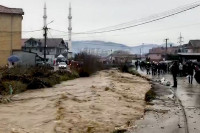 Detalji tragedije u Novom Pazaru: Otac i sin skočili u rijeku da spasu komšiju, dvojicu odnijela bujica