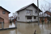 Евакуисана трудница и још три лица из куће у Јањи, раст водостаја на свим већим ријекама