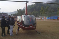 Хеликоптер слетио на терен, навијачи тукли пилота и путнике