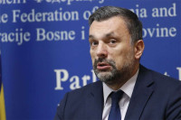 Konaković: U BiH treba da se mire istok i zapad