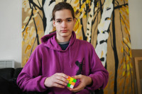 Андреј Микулић - велемајстор за Рубикову коцку  из Бањалуке