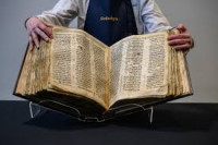 Najstariji primjerak Starog zavjeta izložen u Londonu uoči aukcije