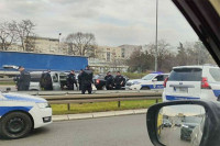 Uhapšeni napadači na autobus na auto-putu u Beogradu