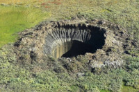 Џиновски кратер се појавио током ноћи, истраживачи хитно послати на локацију
