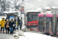 У Лесковцу у 11 сати 21 степен, у Београду 1 степен и пада снијег