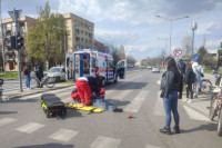 Бициклиста тешко повријеђен у Новом Саду, оборен на пјешачком прелазу