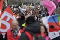 Francuska: Stotine hiljada ljudi danas će prekinuti sa radom