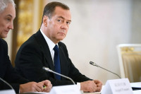 Medvedev: Ukrajina  da razmisli da li će koristiti granate sa osiromašenim uranijumom