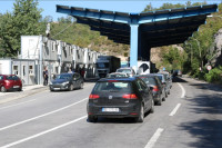 Srbin koji je sinoć uhapšen na Jarinju pušten kući