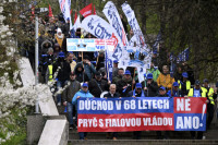 Hiljade u Pragu protestovale protiv penzijske reforme i granice od 68 godina