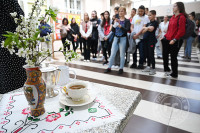 Katolički školski centar organizovao „Čajanku“: Uz čaj upijali znanja o ljekovitim biljkama
