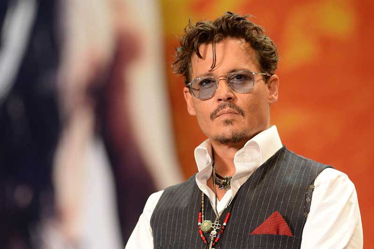 Volevano soldi dopo il divorzio: Johnny Depp ha guadagnato cinque milioni di euro in cinque giorni