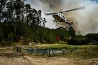 Dvije osobe poginule u padu helikoptera