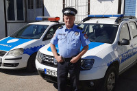 Dragan Lukić iz Kozluka tri decenije ponosno nosi plavu uniformu: Policajac mora biti i psiholog i geometar