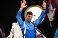 Novak miran na vrhu barem do Madrida