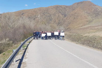 Protest Srba na Kosmetu, traže da se pripadnici ROSU povuku sa sjevera