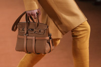Za bogataše nema krize - prodaja luksuznih torbica „Erme“ skočila za 23 odsto