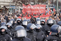 Više od 6.000 policajaca u Berlinu na protestima povodom prvog maja