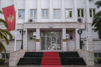 Vlada Crne Gore proglašava 7. maj Danom žalosti