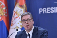 Vučić: Prikupljeno 20.000 komada oružja; 27. maja se bira novo rukovodstvo SNS