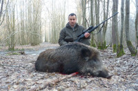 Vladimir Mijailović sabrao tridesetogodišnje lovačko iskustvo: Divlje svinje nišanio od južne Afrike do Tadžikistana